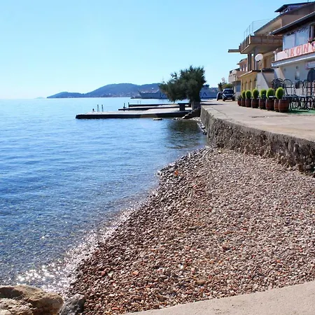 By The Sea Preko, Ugljan - 8384 Апартаменты Преко