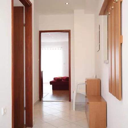 Apartment By The Sea Preko, Ugljan - 8384