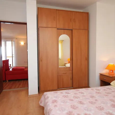 Apartment By The Sea Preko, Ugljan - 8384