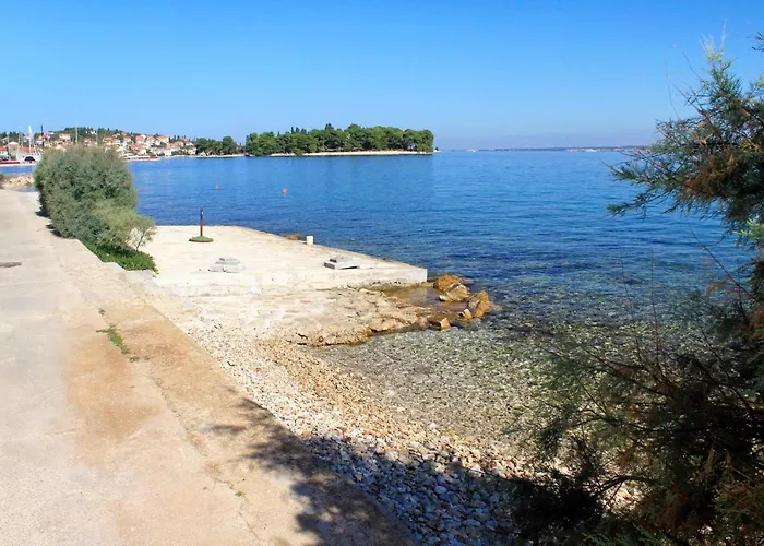 By The Sea Preko, Ugljan - 8384 Apartment *