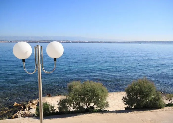 Apartment By The Sea Preko, Ugljan - 8384